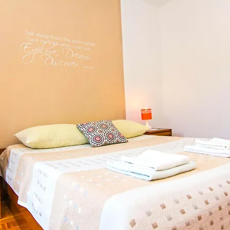 Apartman Miljenko *