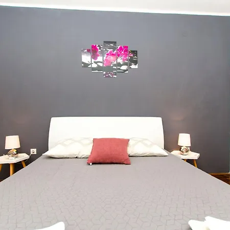 Miljenko Apartman Dobropoljana