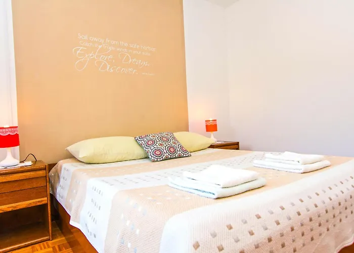 Apartment Miljenko *